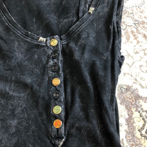 Guess tee - Picture 9 of 9